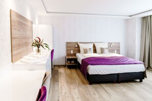 1 chambre, bureau, accĂšs Internet, draps fournis
