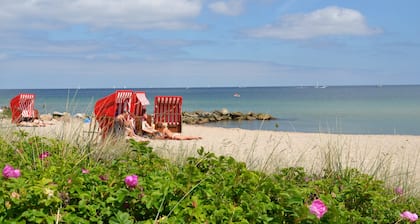 Luxury, Danish-style vacation home with sauna +open fire-place by the Baltic Sea