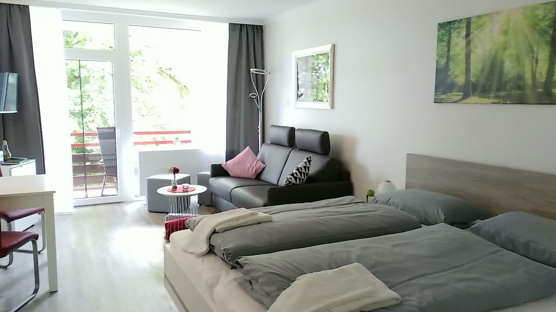 1 dormitorio, tabla de planchar con plancha, wifi gratis y ropa de cama