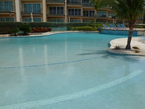 Pool - Luxury, Eagle Beach Front 2BR, Penthouse  Private Roof Terrace (Eagle Beach)