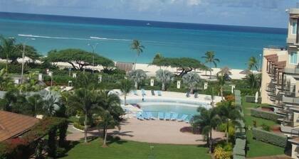 Lujo, Eagle Beach Front 2BR, Penthouse Private Roof Terrace