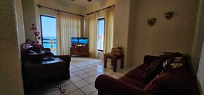 TV, DVD player - 2BR/2BA Cabo Condo, on Beach with Ocean and Pool Views (Cabo San Lucas)
