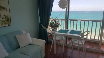 Smart TV, DVD player