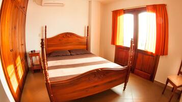 2 bedrooms, free WiFi, bed sheets