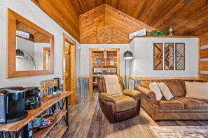 Interior - Mins from the Parkway! Come and Rest Awhile! (Sevierville)