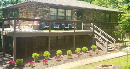 Genießen Sie das Land bei Ihrem Boston Mountain Getaway