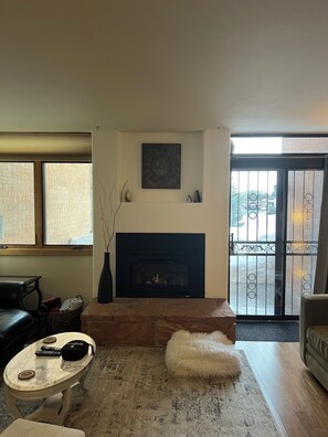 Smart TV, fireplace, video games, DVD player