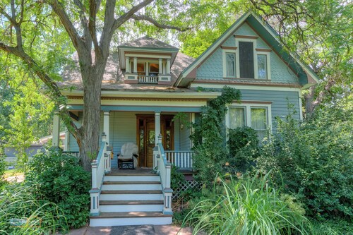 Historic Victorian - Easy Access to CU, Pearl Street and Hiking