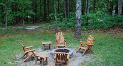 Cedar Mtn, Dupont, 4+ Acres, Wifi, patio cercado, corriente