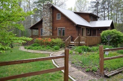 Cedar Mtn, Dupont, 4+ Acres, Wifi, Fenced Yard, Stream