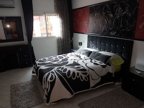 Apartment, 3 Schlafzimmer | 3 Schlafzimmer, Bügeleisen/Bügelbrett, Bettwäsche