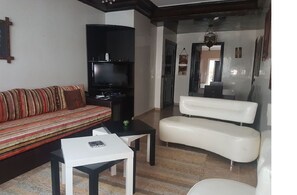 Apartment, 3 Bedrooms | Living area