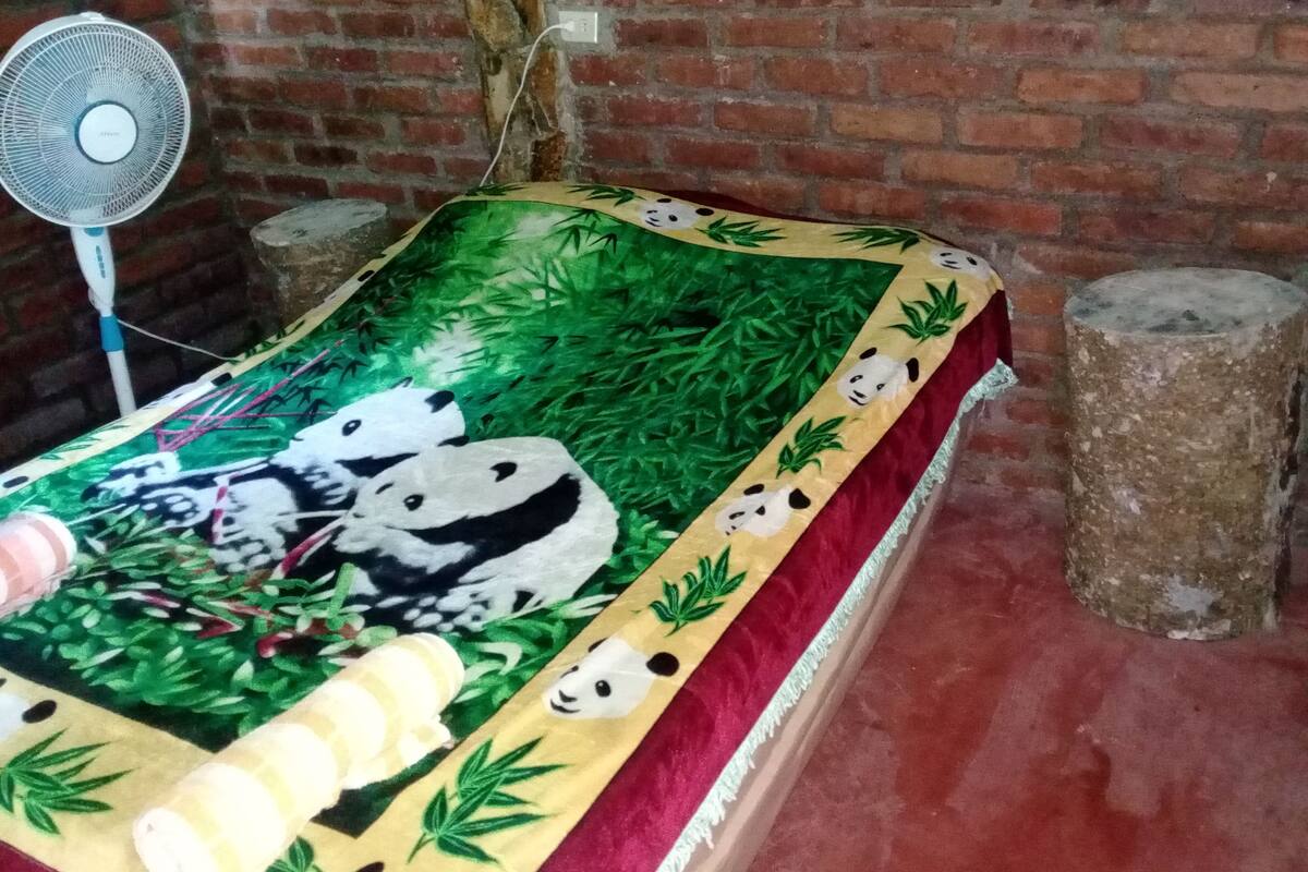 Basic-Dreibettzimmer, Mehrere Betten, Nichtraucher | Kostenloses WLAN, Bettwäsche