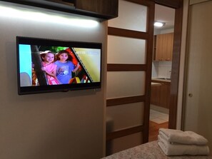 Family Apartment, 1 Queen Bed, Private Bathroom - Departamentos providencia (Santiago)