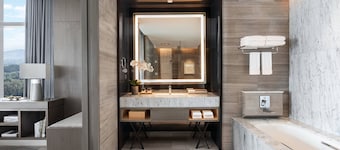 Clark Marriott Hotel