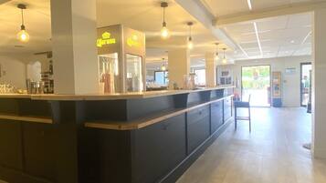 Bar (di hartanah)