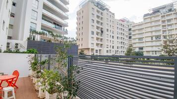 Appartement, 2 chambres | Balcon