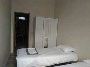 Apartment, Multiple Beds, Non Smoking