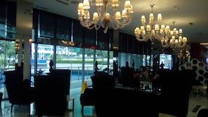 Interior - Azure Beach View condominium. Perfect for a stay! (Parañaque)