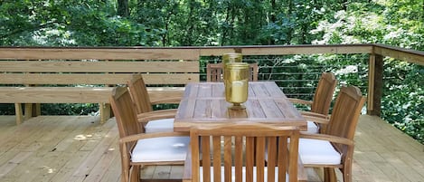 屋外ダイニングエリア