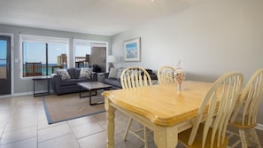 In-room dining - Vitamin Sea by Blue Swell (Panama City Beach)