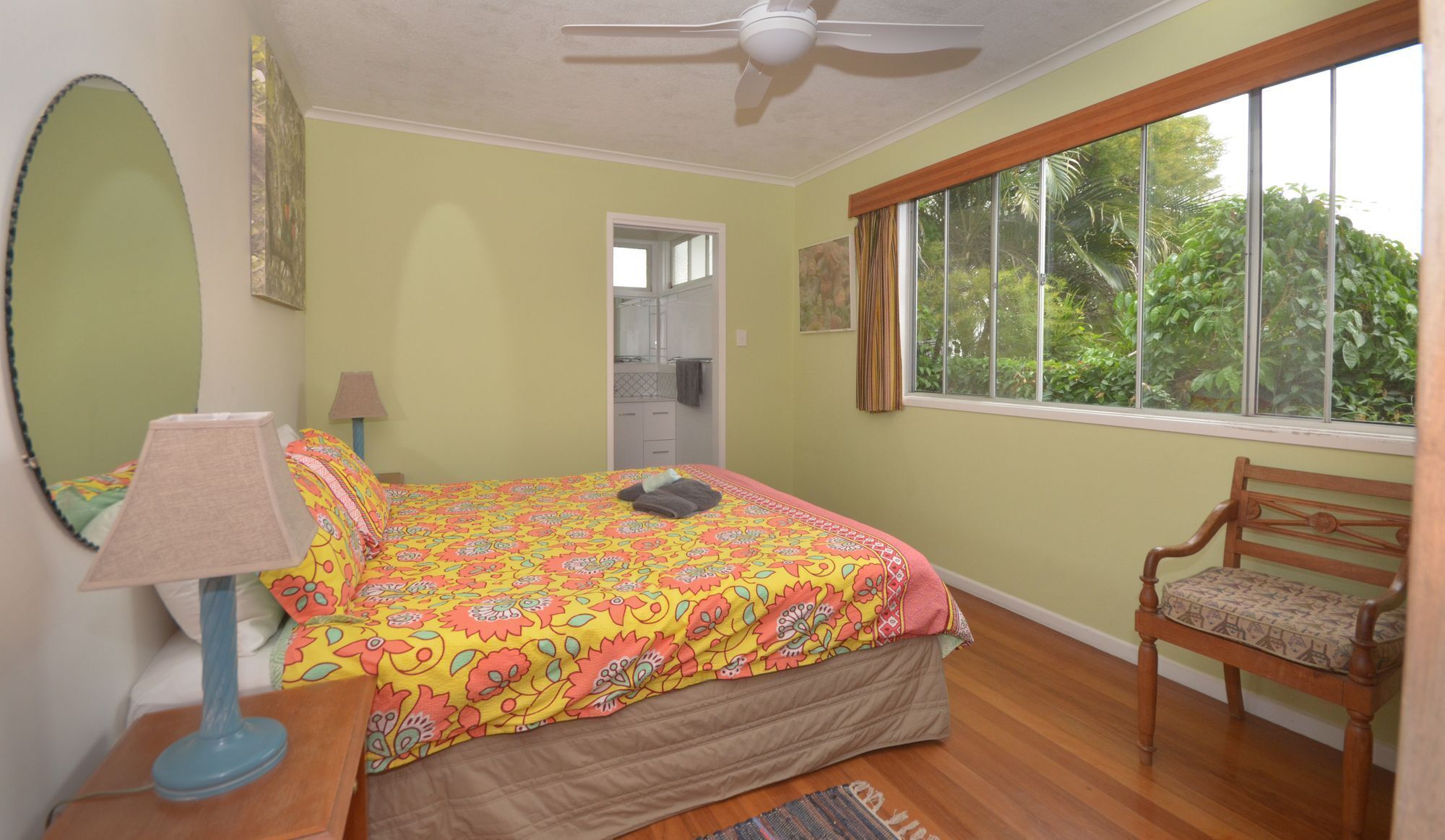 A house with a view and a seabreeze - a home in the trees where the birds sing! — image 16