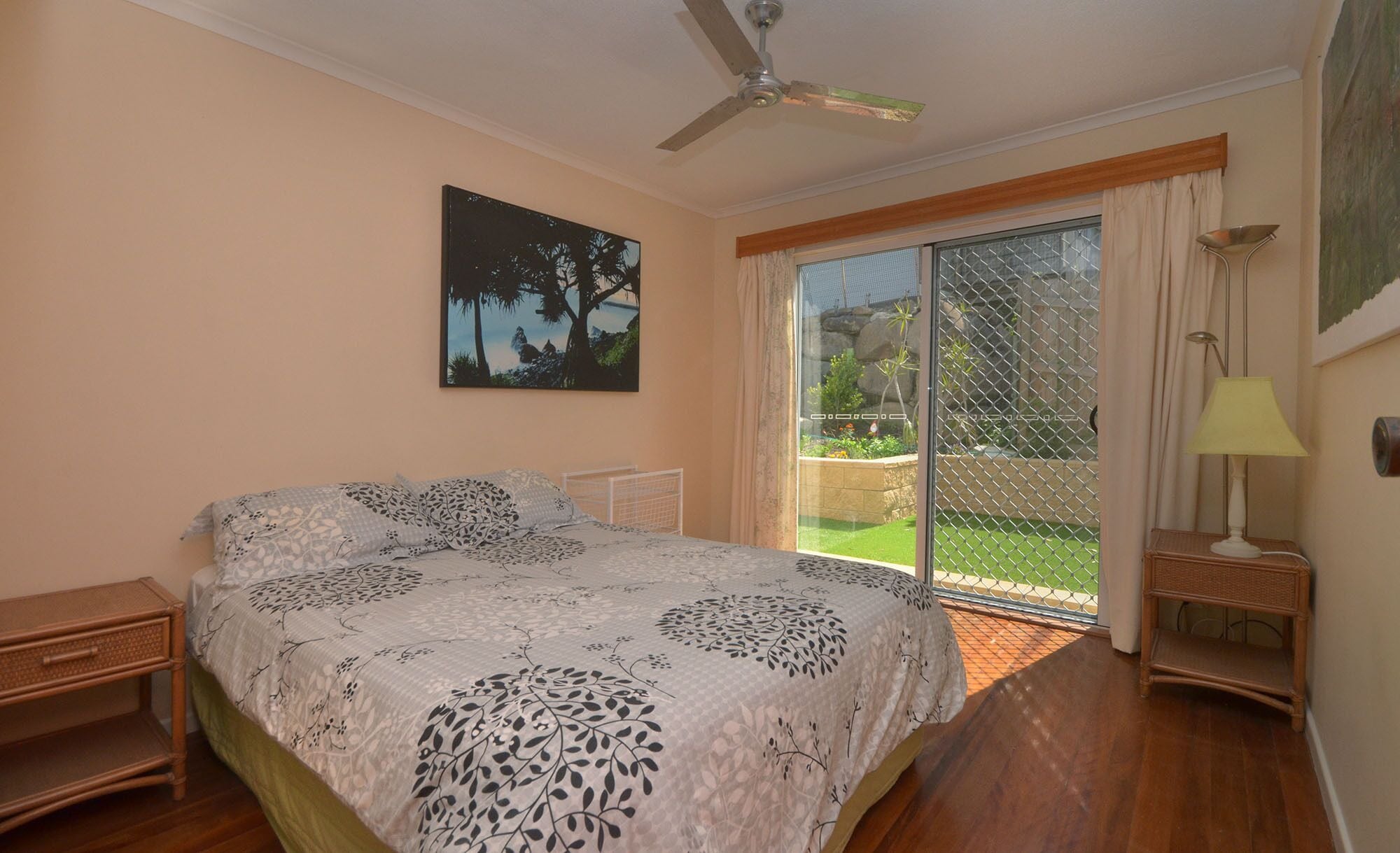 A house with a view and a seabreeze - a home in the trees where the birds sing! — image 20