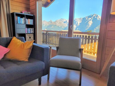 Impresionante chalet de esquí suizo con impresionantes vistas, perfecto para el verano o el invierno