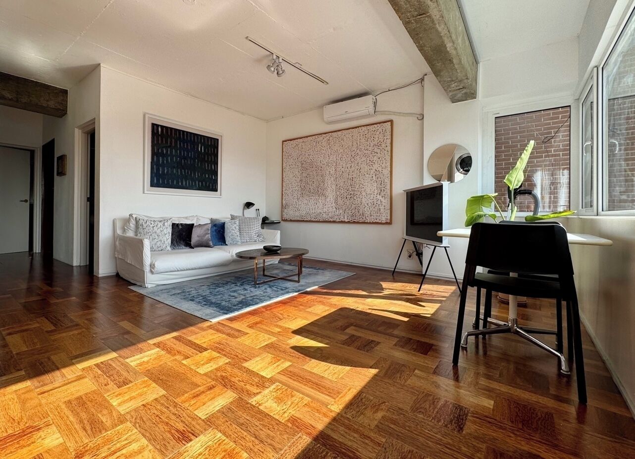 N3 Seoul | 거실 공간 | 평면 TV