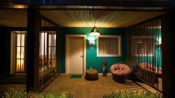 Frigobar, ferros/tábuas de passar roupa, Wi-Fi de cortesia