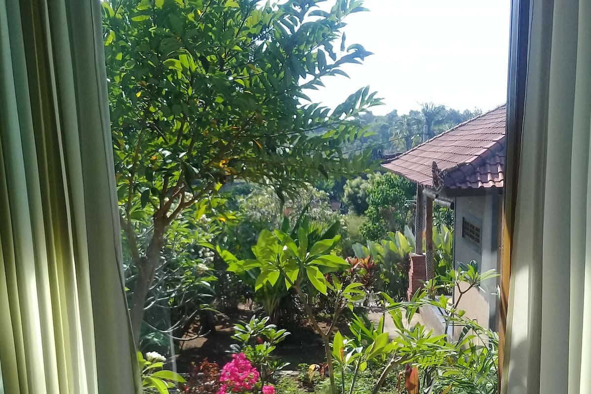 Bungalow Deluxe, 1 très grand lit | Vue de la chambre