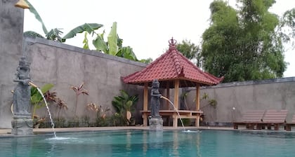 Eliska Sari Bungalows