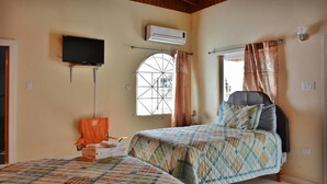 Comfort Double or Twin Room, 2 Single Beds | Free WiFi, bed sheets