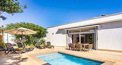 VILLA WITH PRIVATE HEATED POOL ON THE VERY SOUTH OF TENERIFE WALKING TO VILLAGE