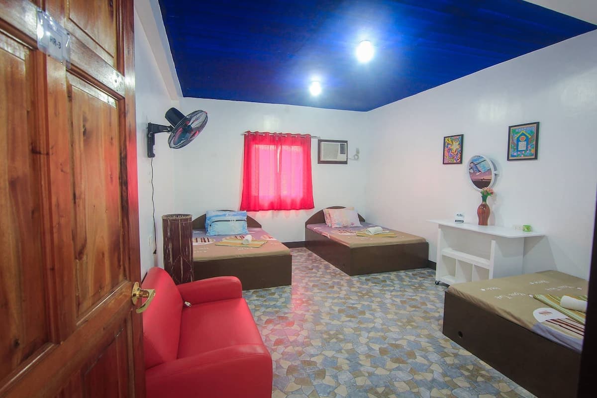 twin room | soundproofing, bed sheets, wheelchair access