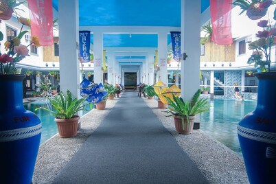 247 BalikBayan Fun Resort