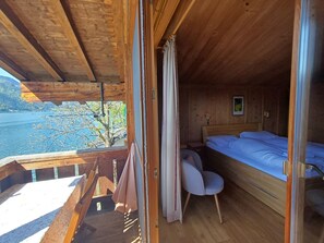 Iron/ironing board, travel cot, free WiFi, bed sheets