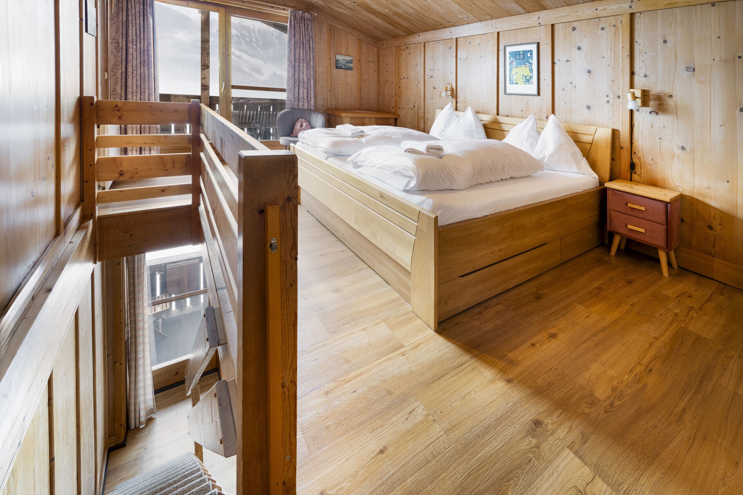 Bügeleisen/Bügelbrett, kostenloses WLAN, Bettwäsche