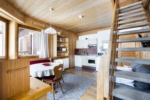 Interior - Waterfront Apartment 2 (Zell am See)