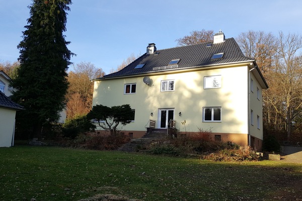 Hausansicht vom Garten