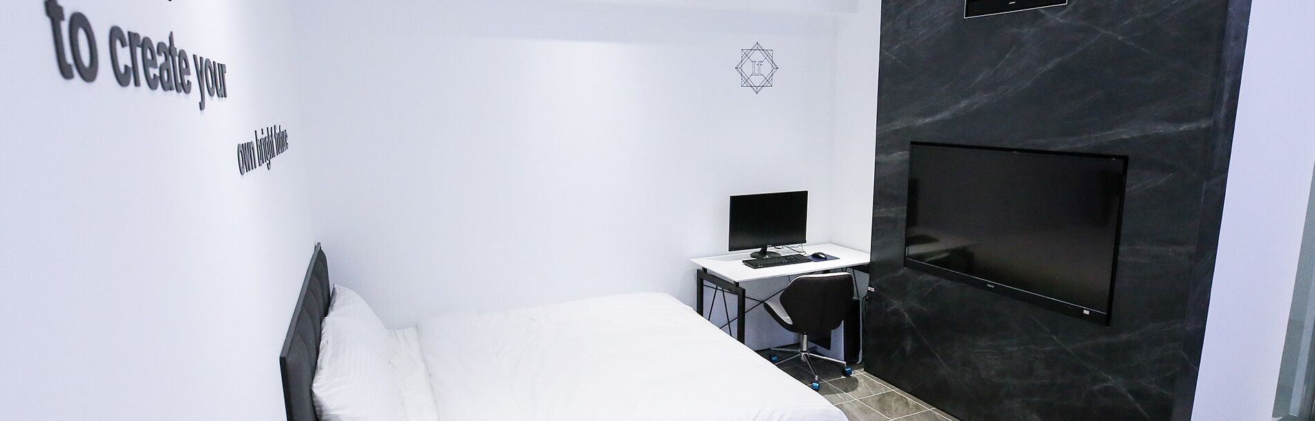 business quadruple room | down duvets, pillow-top beds, free minibar, desk