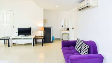 Chambre Triple Deluxe | 1 chambre, bureau, Wi-Fi gratuit, draps fournis