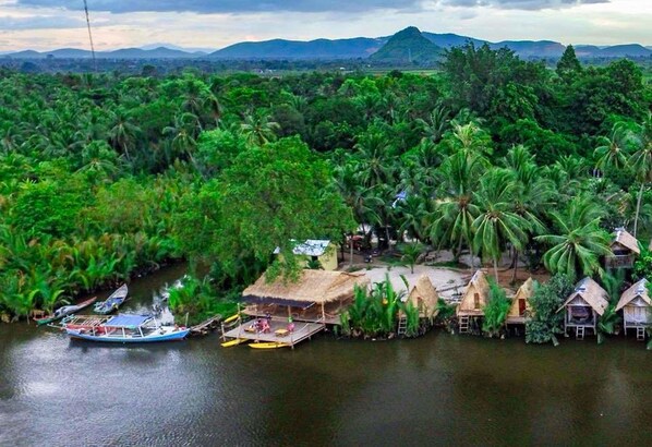 Aerial view - Yellow Sun Hostel (Kampot)