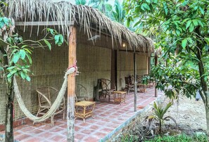 Room - Yellow Sun Hostel (Kampot)
