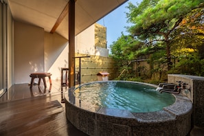 Japanese Style Room with Open-air Bath (Garden View, In Room Dinner) | In-room safe, free WiFi