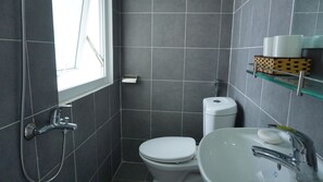 Bathroom - Ken's Home (Ho Chi Minh City)