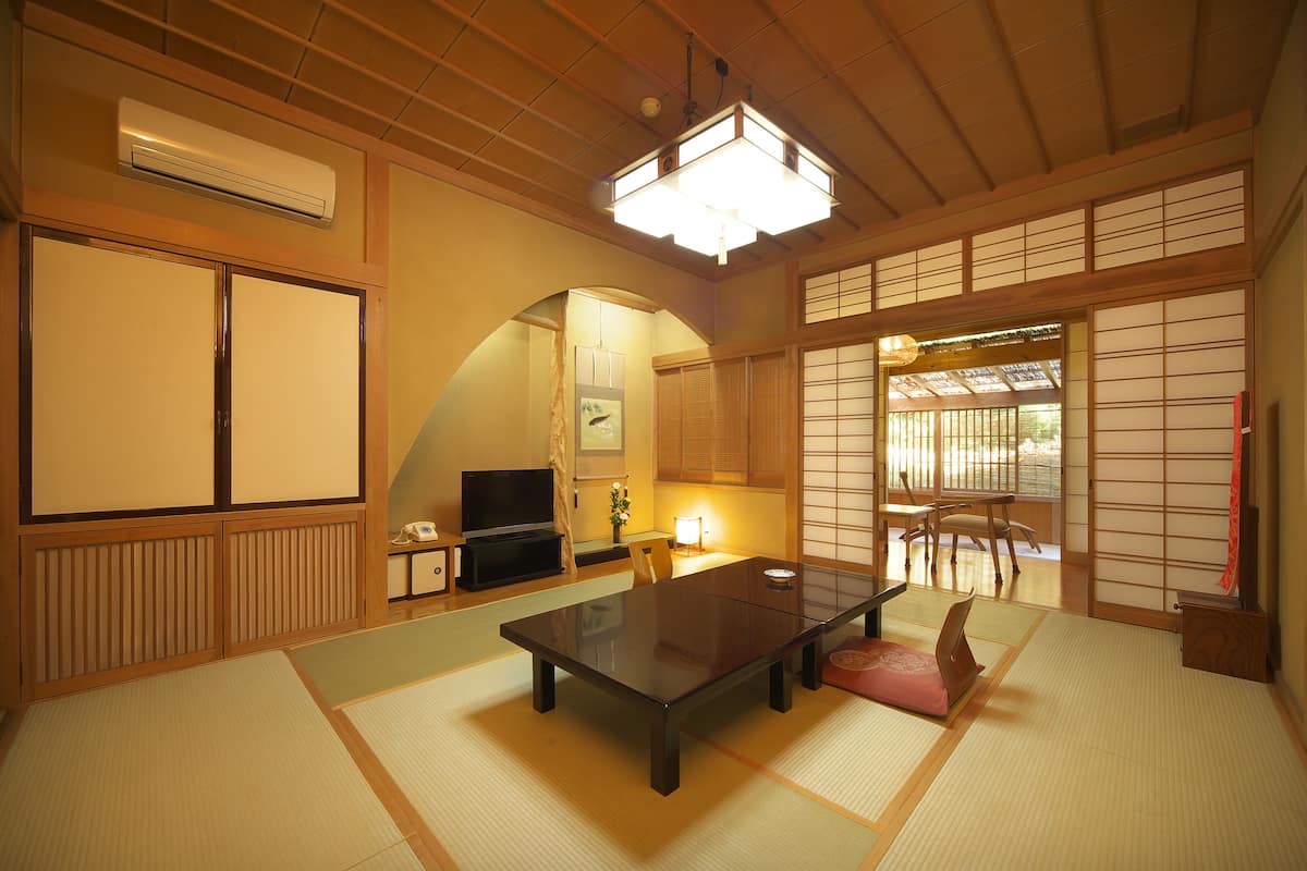 Chambre Tradition (Japanese Style, Open-air Bath, Main) | Couette en duvet d'oie, coffres-forts dans les chambres, Wi-Fi gratuit