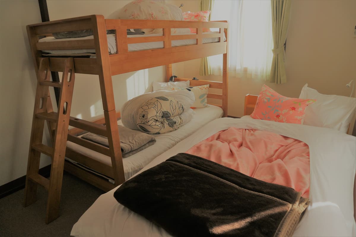 Basic Triple Room