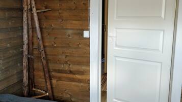 Chambre Simple, 1 lit une place, accessible aux personnes à mobilité réduite, non-fumeurs | 1 chambre, literie de qualité supérieure, couette en duvet d'oie, bureau