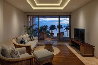 THE UBUFURU ISHIGAKI